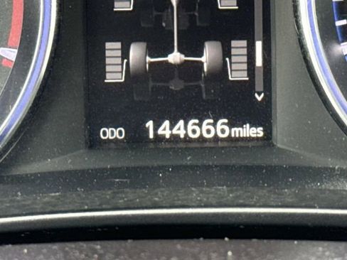 Used 2015 Toyota Highlander XLE image 29