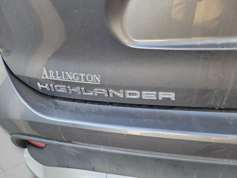 Used 2023 Toyota Highlander XSE image 24