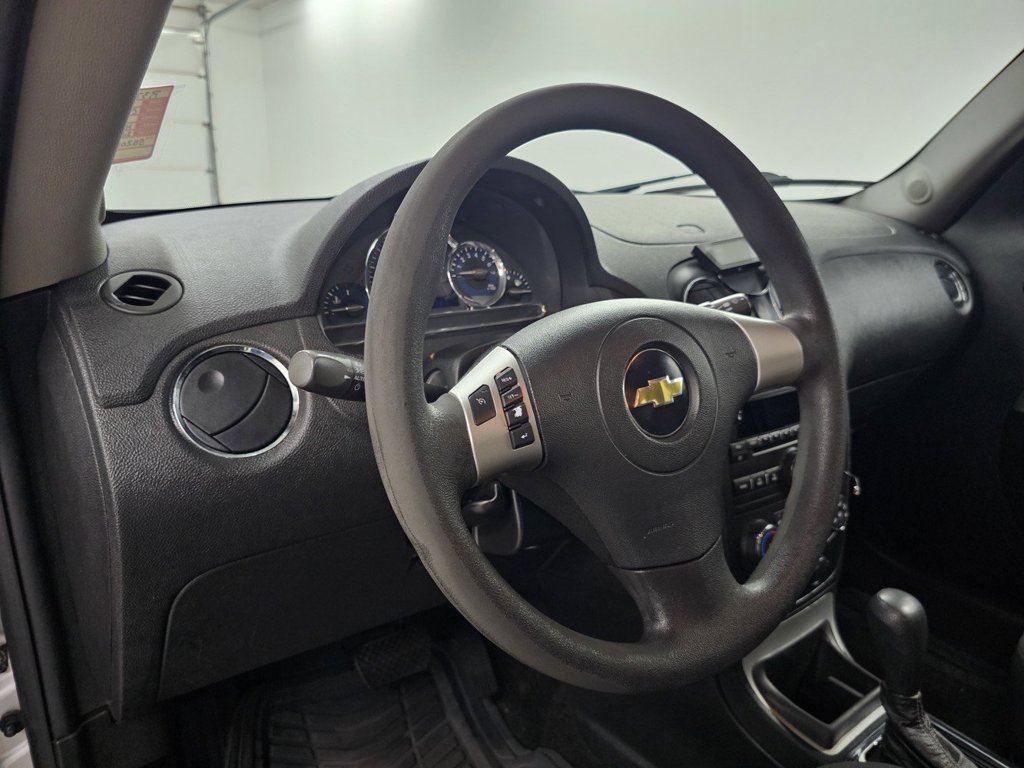 Used 2011 Chevrolet HHR LT FWD image 10