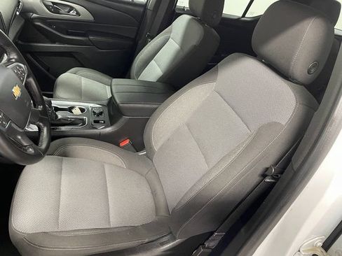 Used 2023 Chevrolet Traverse LT AWD/4WD image 12