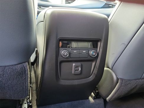 Used 2023 Buick Enclave Essence w/ Experience Buick Package image 12