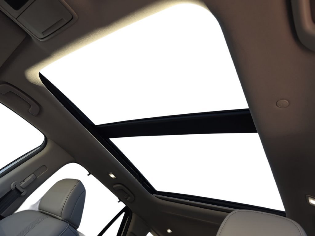 Used 2025 Honda Pilot Touring image 29