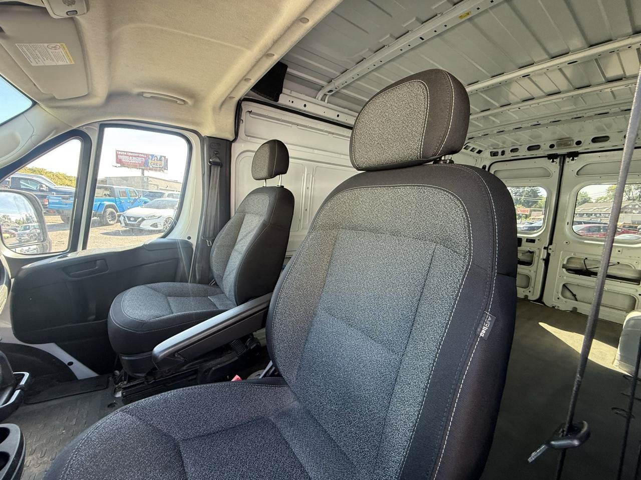Used 2023 RAM ProMaster 2500 FWD image 14
