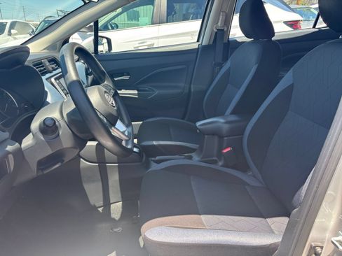 Used 2025 Nissan Versa SV FWD image 24