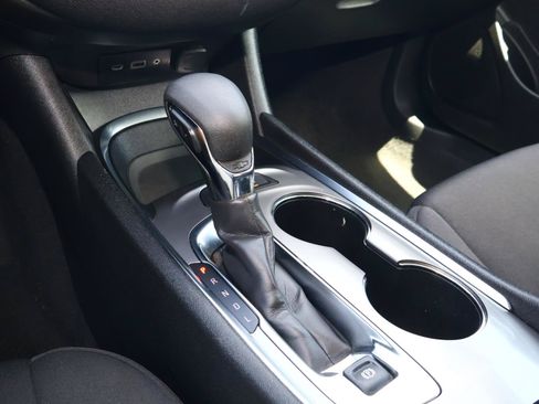 Used 2024 Chevrolet Malibu LT FWD image 20