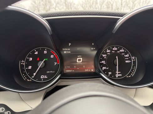 Used 2019 Alfa Romeo Giulia Ti Sport w/ Quick Order Package 22S Sport image 28