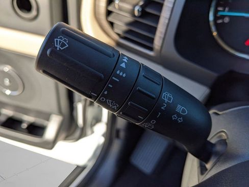 Used 2024 Ford Expedition Limited image 34