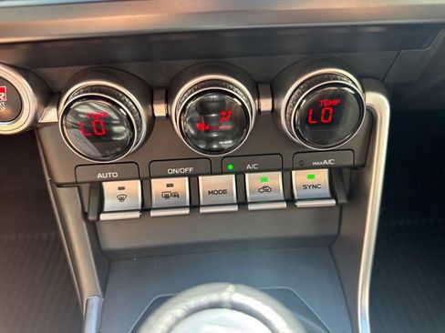 Used 2023 Toyota GR86 w/ ALL Weather Mat Package (TMS) RWD image 23