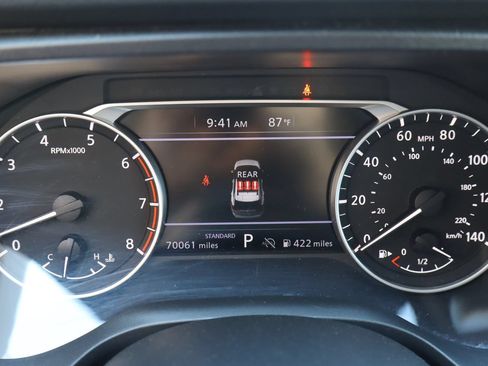 Used 2024 Nissan Rogue S FWD image 9