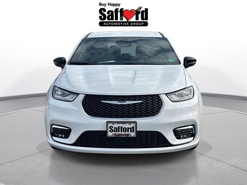 New 2026 Chrysler Pacifica Select FWD image 7