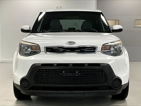 Used 2014 Kia Soul + image 6