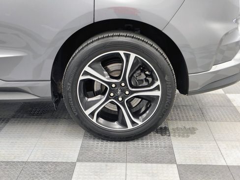 Used 2023 Ford Edge ST image 15