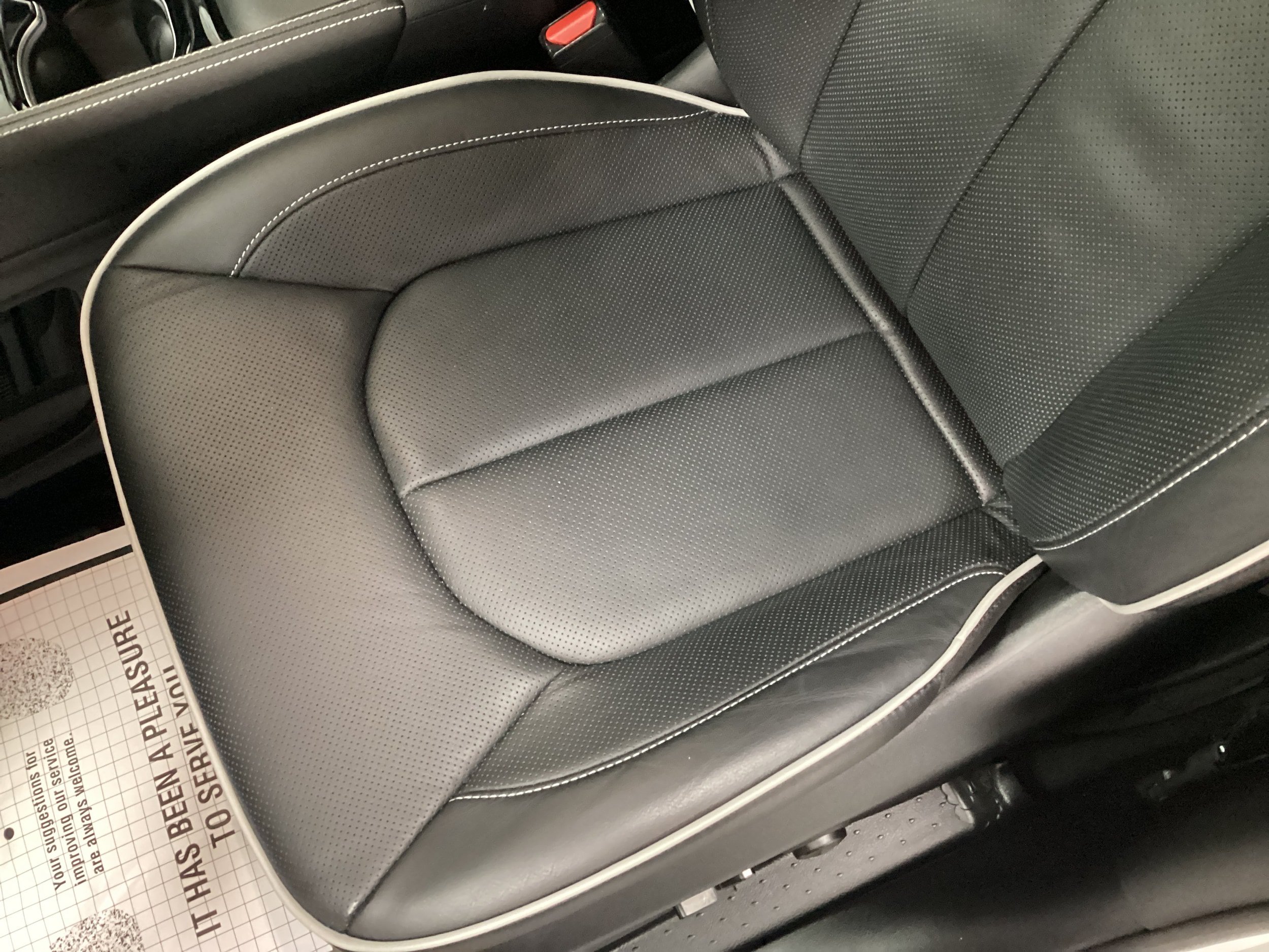 Used 2025 Chrysler Pacifica Limited FWD image 17