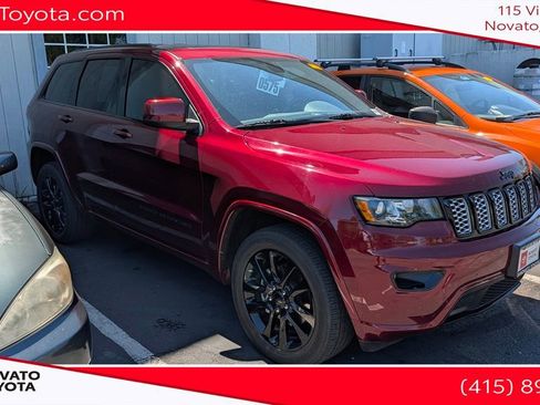 Used 2019 Jeep Grand Cherokee Altitude AWD/4WD image 1
