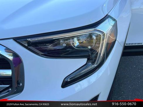 Used 2019 GMC Terrain SLT FWD image 14