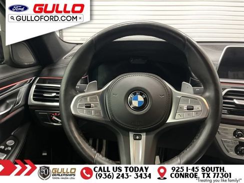 Used 2020 BMW 750i xDrive w/ Autobahn Package AWD/4WD image 13