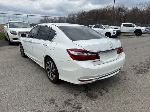Used 2017 Honda Accord EX-L image 8