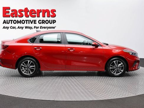 Used 2024 Kia Forte LXS FWD image 4