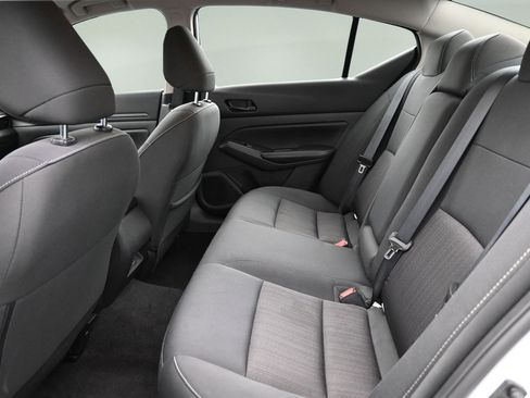 Used 2025 Nissan Altima 2.5 SV FWD image 22