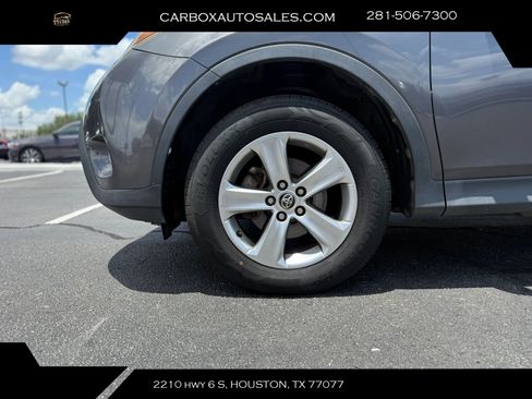 Used 2015 Toyota RAV4 XLE FWD image 28