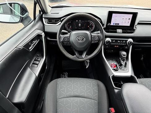Used 2023 Toyota RAV4 XLE w/ Convenience Package FWD image 17