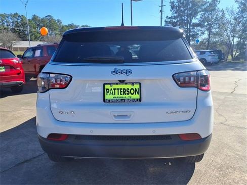 Used 2024 Jeep Compass Limited image 3