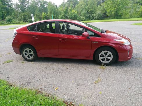 Used 2015 Toyota Prius Two FWD image 5