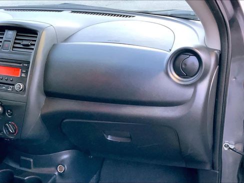 Used 2017 Nissan Versa S Plus image 18