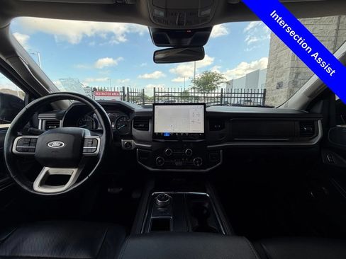 Used 2022 Ford Expedition XLT RWD image 26