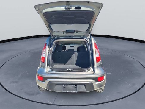 Used 2013 Kia Soul + image 8