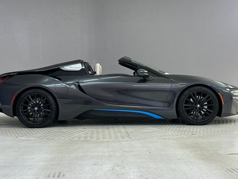 Used 2019 BMW i8 Roadster AWD/4WD image 7