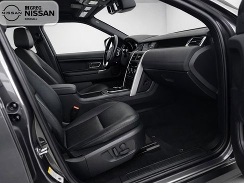 Used 2019 Land Rover Discovery Sport SE AWD/4WD image 11