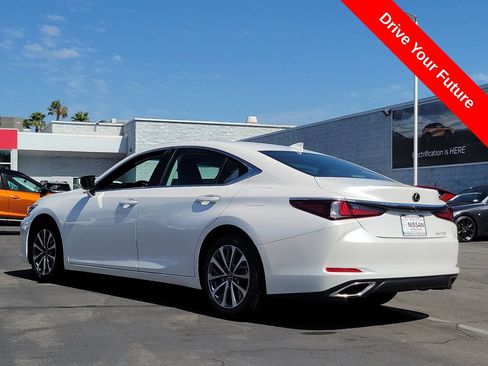 Used 2024 Lexus ES 350 w/ Accessory Package (Z1) FWD image 2