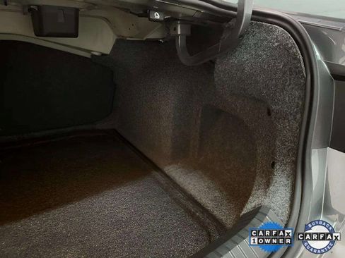 Used 2025 Volkswagen Jetta Sport image 82