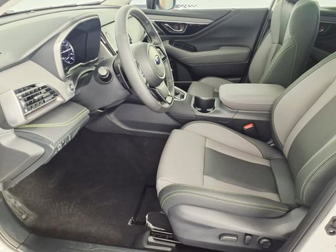 Used 2025 Subaru Outback Onyx Edition image 12