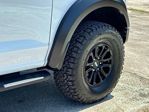 Used 2025 Ford F150 Raptor AWD/4WD image 16