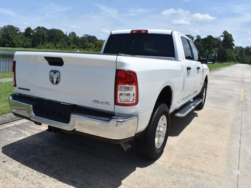 Used 2024 RAM 2500 Big Horn AWD/4WD image 4