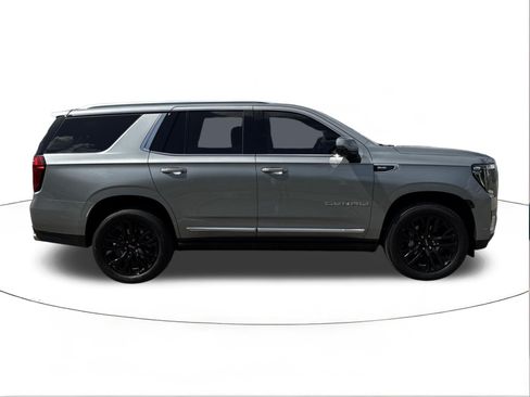 Used 2024 GMC Yukon Denali AWD/4WD image 2