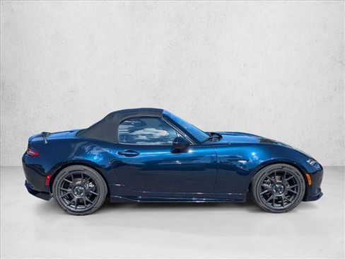 Used 2024 MAZDA MX-5 Miata Club w/ Appearance Package image 4