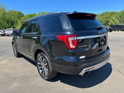 Used 2016 Ford Explorer Platinum AWD/4WD image 3