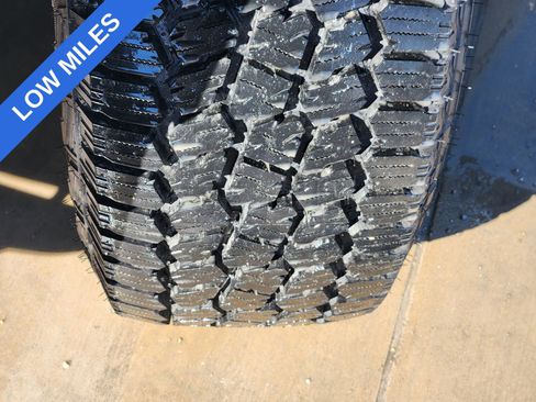 Used 2019 RAM 1500 Laramie image 12