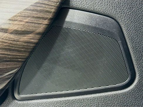 Used 2021 BMW 230i Coupe w/ M Sport Package image 12