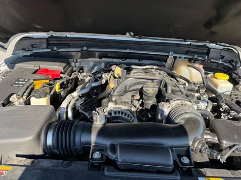 Used 2024 Jeep Wrangler Rubicon image 15