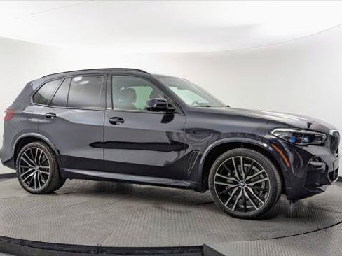 Used 2021 BMW X5 sDrive40i w/ M Sport Package RWD image 11
