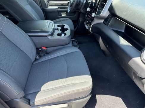 Used 2025 RAM 2500 Big Horn AWD/4WD image 15
