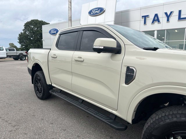 Used 2025 Ford Ranger Lariat w/ Black Appearance Package RWD image 7
