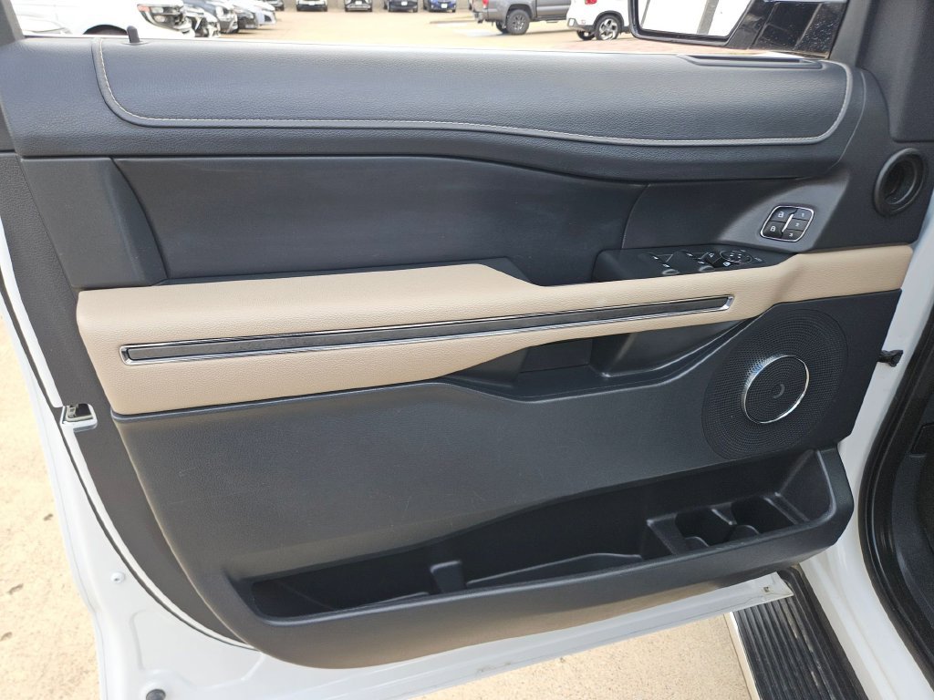 Used 2023 Ford Expedition Max XLT AWD/4WD image 14