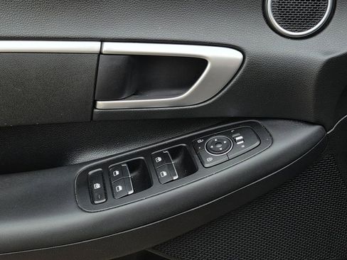 Certified 2025 Hyundai Sonata SE FWD image 18