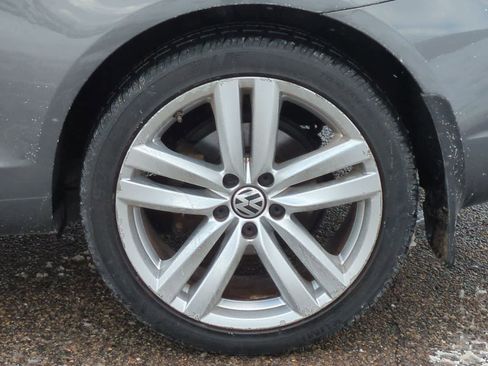 Used 2013 Volkswagen Eos Executive image 14