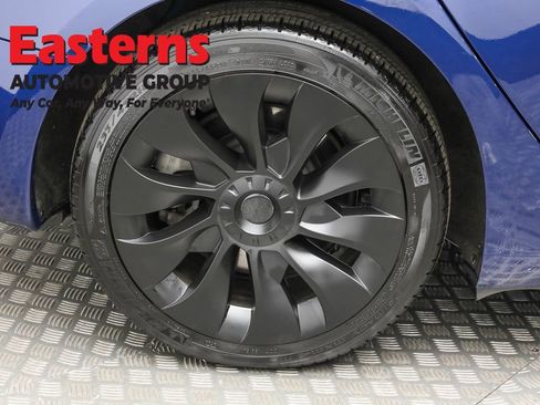 Used 2023 Tesla Model 3 Standard Range image 27